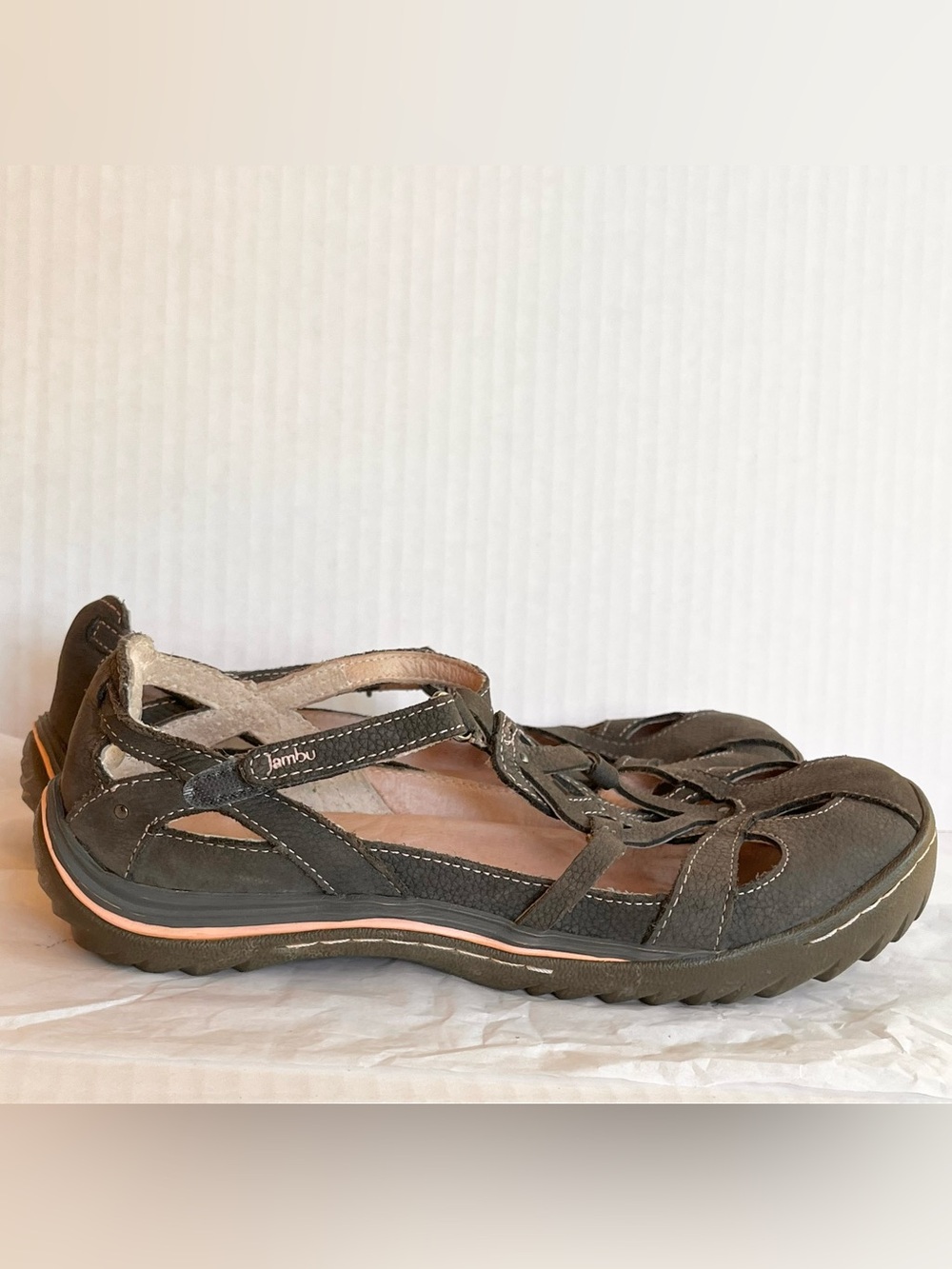 Jambu Walking Shoes Sz 8.5